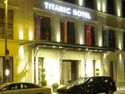 Altmann & Böhning: Revitalisierung des kompletten Gebäudes, Starkstrom und Nachrichtentechnik